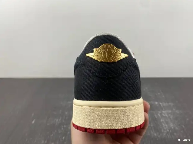 Rep TBkick OG Low 1 x Room Trophy Away Air Jordan FN0432-100 0622